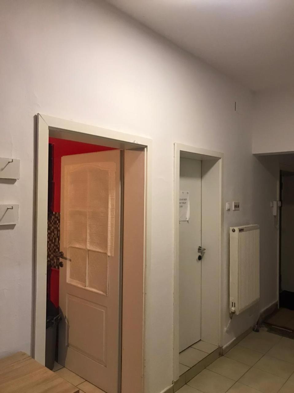 Newborn Center Hostel All Day Free Coffee Пристина Екстериор снимка