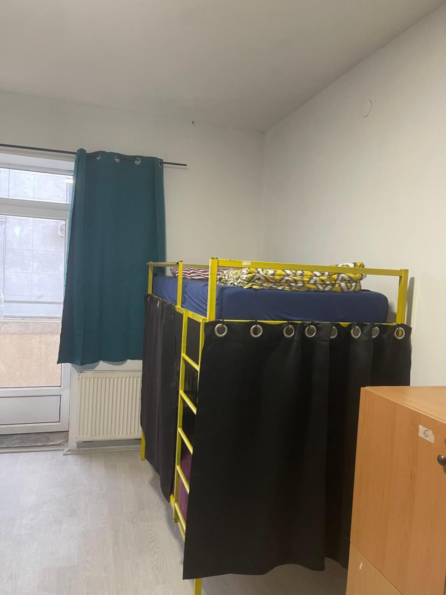 Newborn Center Hostel All Day Free Coffee Пристина Екстериор снимка